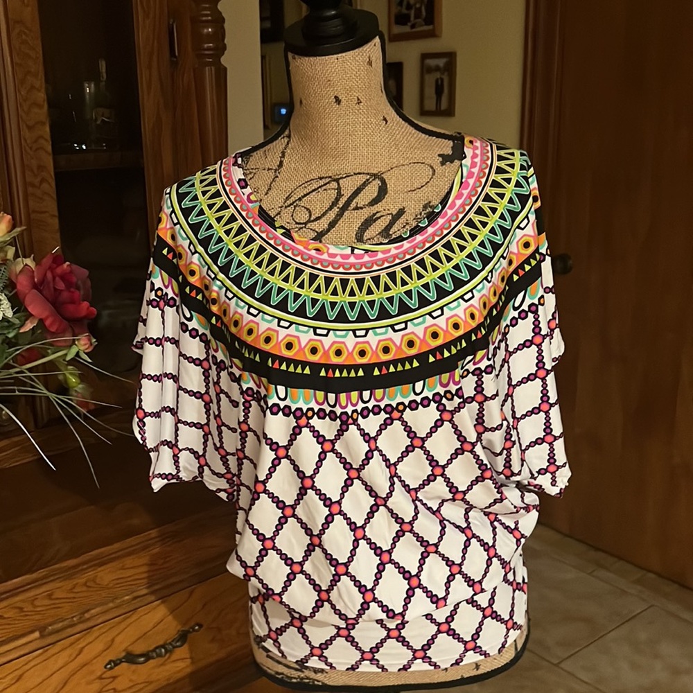 Beautiful Trina Turk top size XS